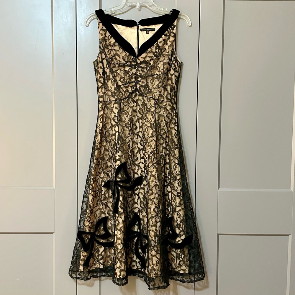 David Meister Floral/Bow Lace Midi Naked Dress Silk Lined Velvet Trim Black Sz 4